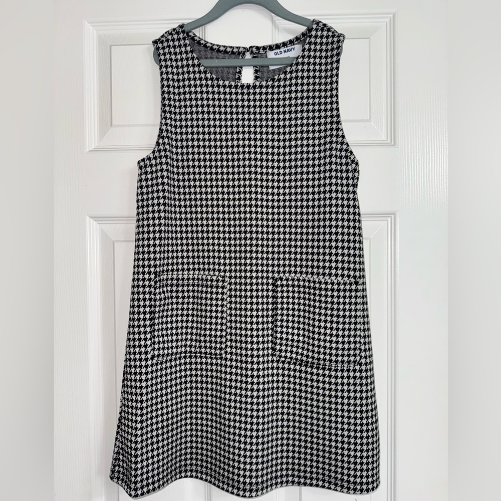 Old Navy Girls Sleeveless Jacquard-Knit Pocket Dress